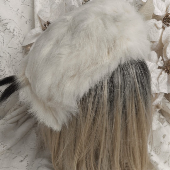 1950's White Rabbit Fur Fascinator Hat - Picture 4 of 8